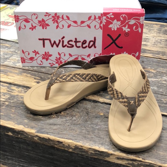 twisted x flip flops